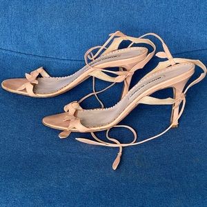 Manolo Blahnik Light pink high heal sandal.